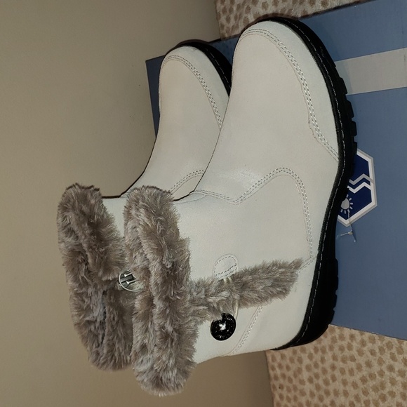 Khombu Women Boots, Size 7,  Color Cream - Picture 6 of 8